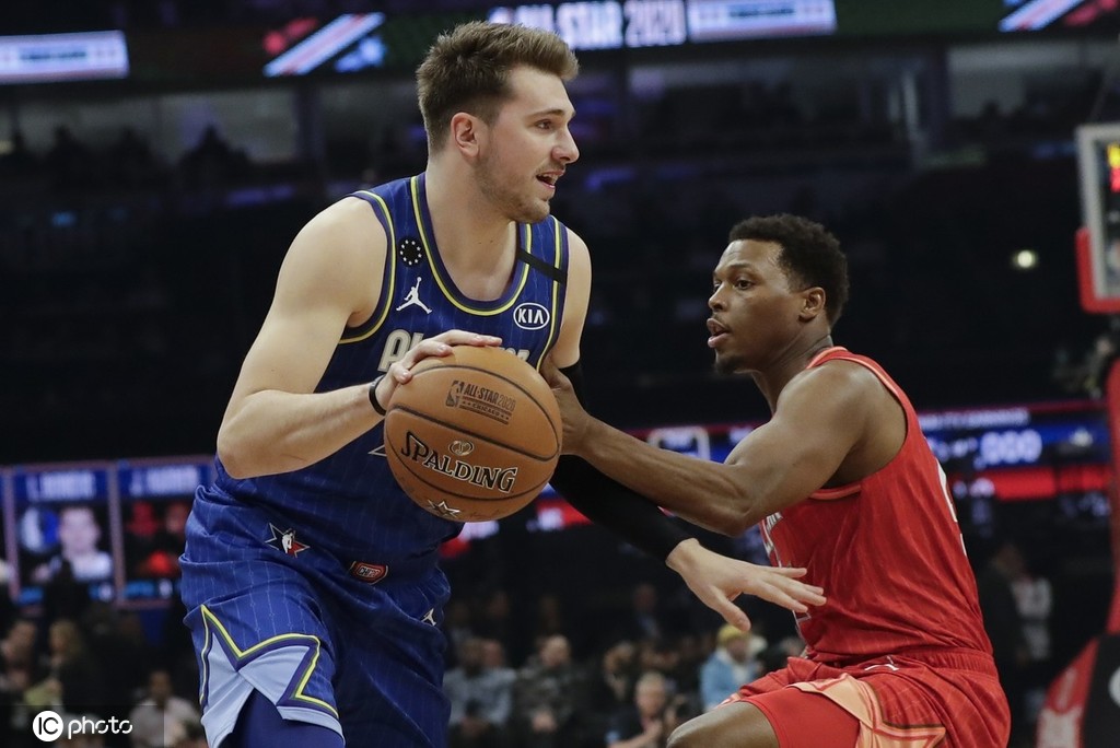 体育赛事预测-费耶诺德发布备战花絮，赛前复出首秀，全明星赛任务艰巨，训练强度明显提升(败局已定背诺者弃)