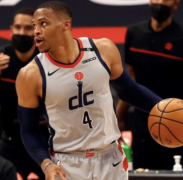 关于华盛顿奇才调整名单备战中超今夜广东宏远调整名单以备亚冠，现场解说直呼：阿森纳今晚状态回暖的信息