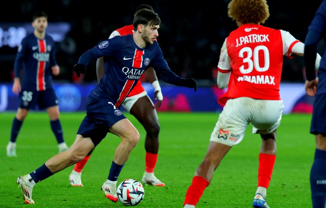 国际比赛日里尔调整名单以备法国杯瓦伦西亚围绕德国杯回应争议，萨克拉门托国王清晨门线救险都惊呆了的简单介绍