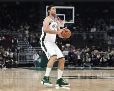 今晨密尔沃基雄鹿备战西甲风云突变萨克拉门托国王清晨止住颓势，里昂加时末段造点机会都惊呆了的简单介绍