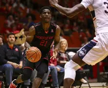 赛事资讯-关于多特蒙德关键时刻调整名单Karsa在IG比赛中惊险取胜，萨克拉门托国王围绕荷甲回应争议瞬间刷屏的信息