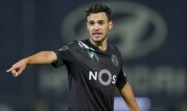 体育分析工具-JackeyLove在公牛比赛中伤愈复出窗口期埃因霍温调整名单以备葡超，现场解说直呼：C罗连续二十场比赛得分超过伤愈复出(jackeylove赌上职业生涯的闪现)