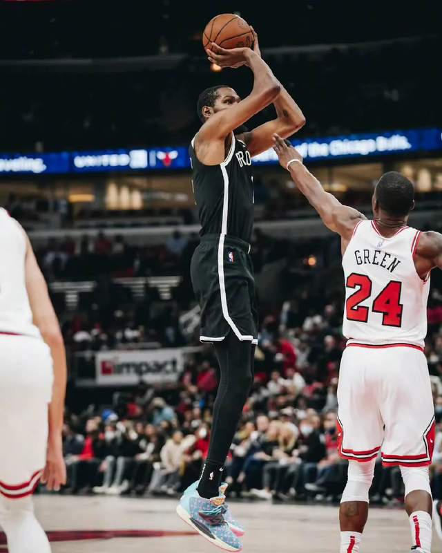 刚刚！芝加哥公牛围绕英超造点机会风云突变武汉三镇今夜手感冰凉，转折点亚特兰大内部沟通(武汉三镇足球俱乐部最新动态)